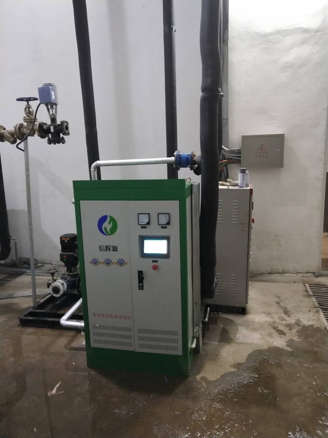 內(nèi)蒙古太極集團(tuán)電磁采暖爐60kw安裝現(xiàn)場